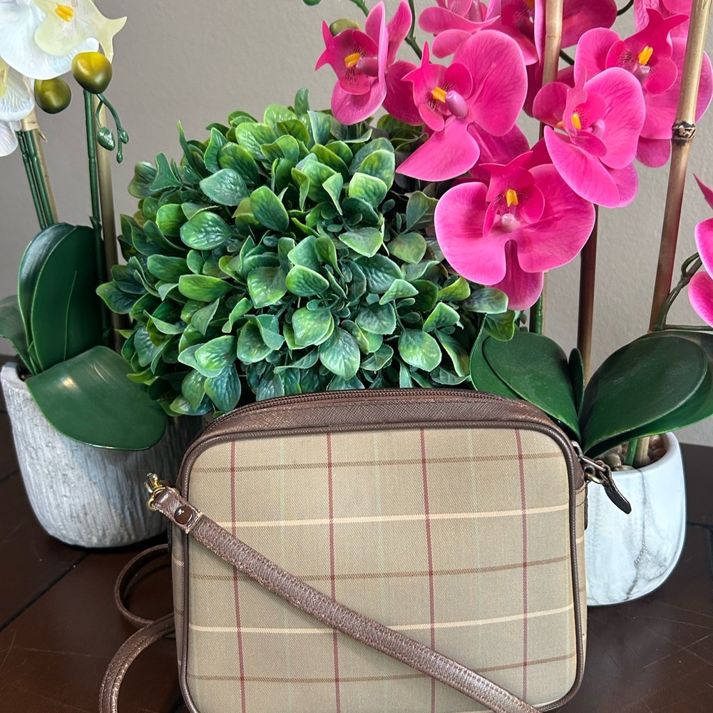Burberrys Tan Plaid Crossbody - Picture 3 of 17